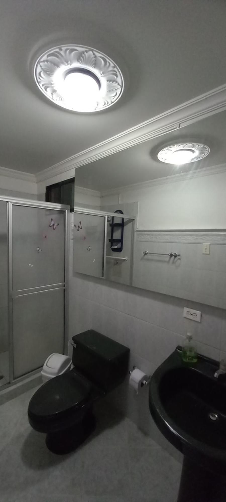 En Manga De 2 Apartamento